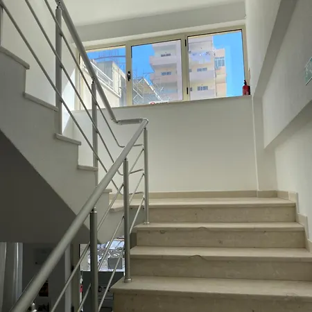 아파트 Large On The 5th Floor With A Sea View 502
